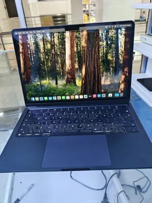 Photo - New Laptop Apple MacBook Air 2024 M3 13-Inch 8GB Apple M3 SSD 256GB