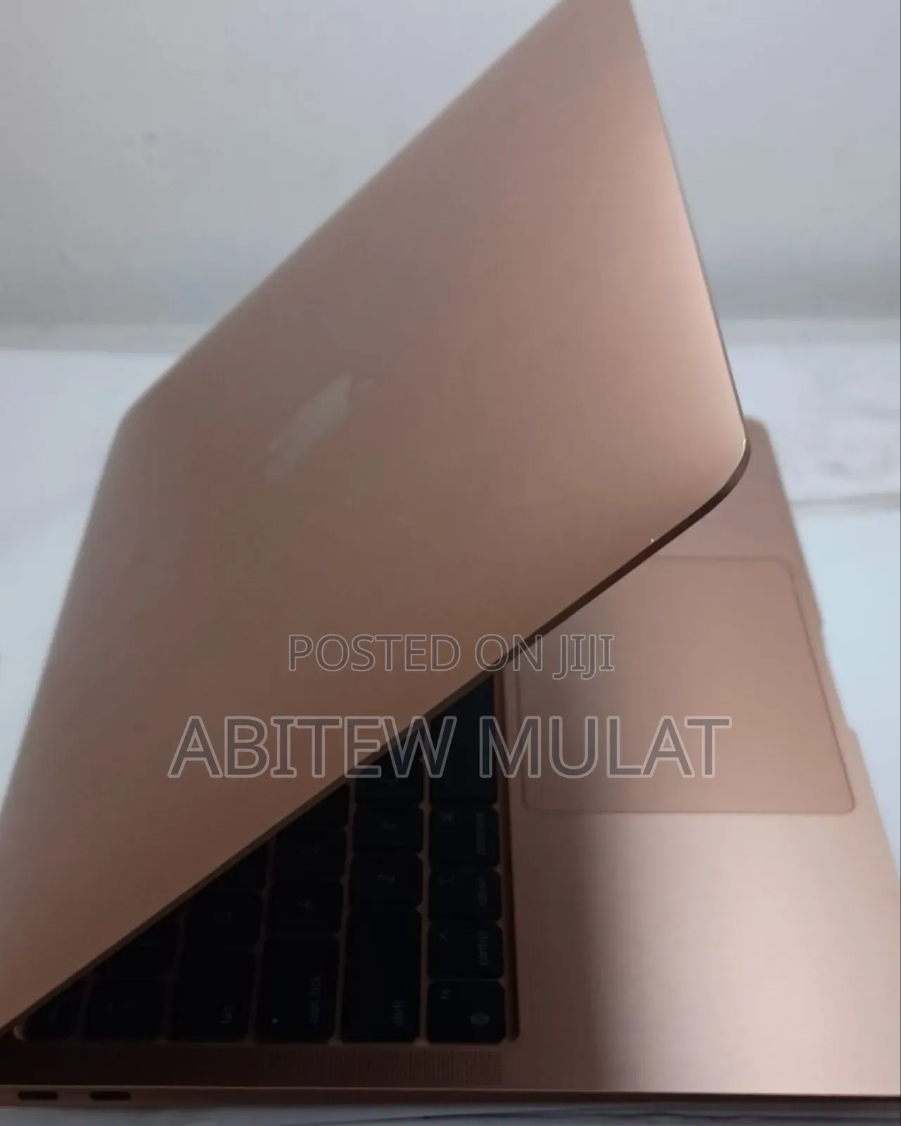 New Laptop Apple MacBook Air 2020 M1 8GB Apple M1 SSD 256GB