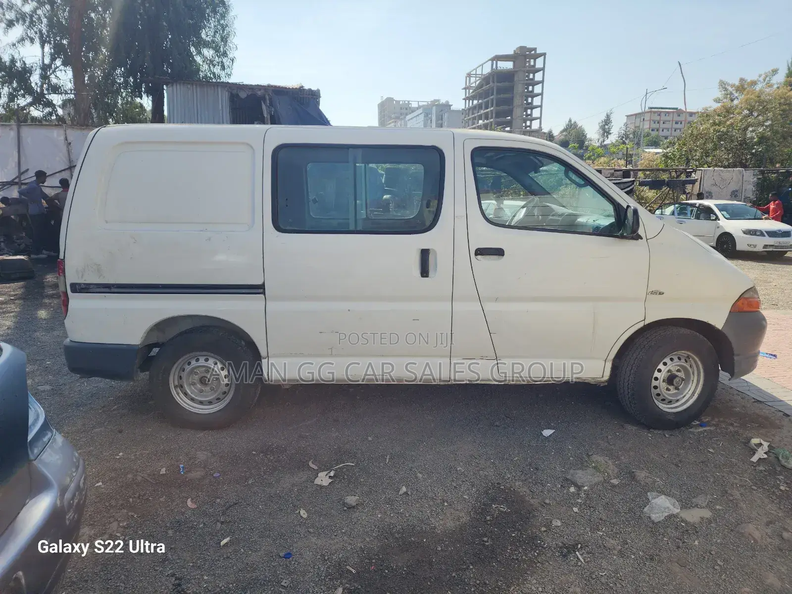 Toyota HiAce 2006 White