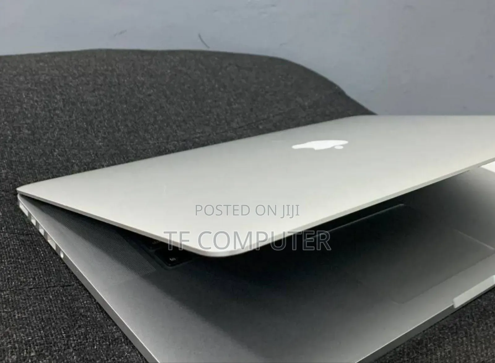 New Laptop Apple MacBook Pro 2013 8GB Intel Core I7 SSD 256GB