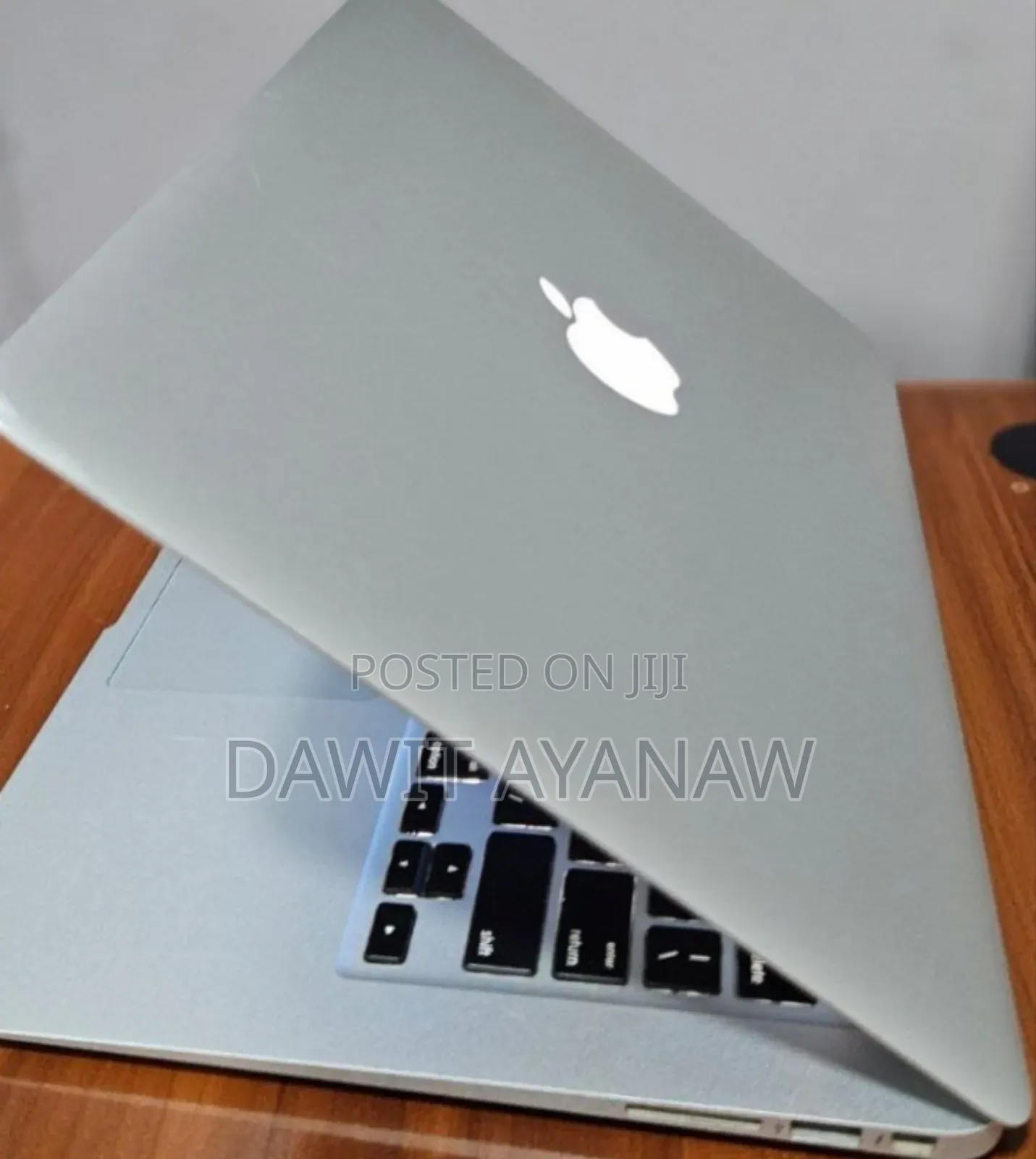 New Laptop Apple MacBook Air 2017 8GB Intel Core I5 SSD 128GB