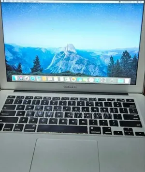 Photo - New Laptop Apple MacBook Air 2017 8GB Intel Core I5 SSD 128GB