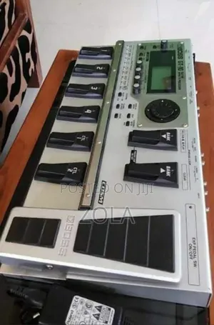 Photo - Gt -10 Multi Effect Pedal