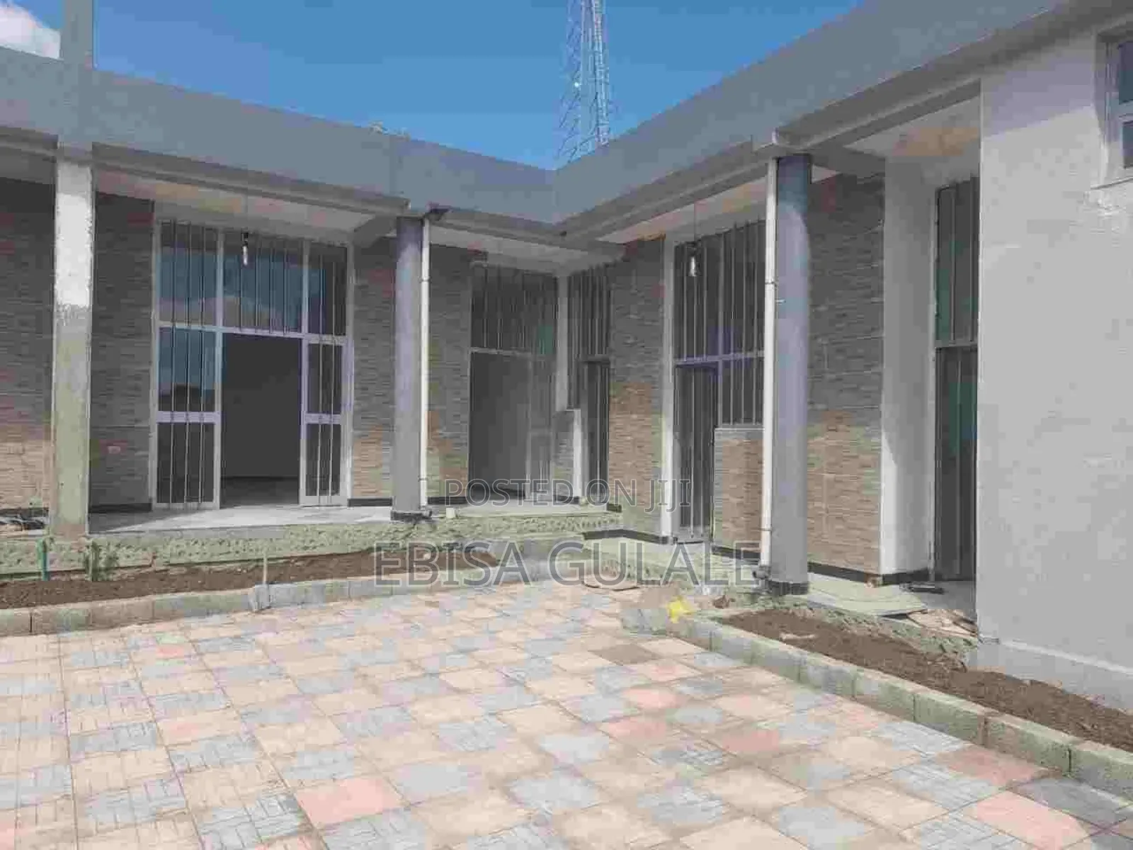 Furnished 4bdrm Apartment in Yeka for sale