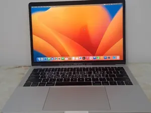 New Laptop Apple MacBook Pro 2017 8GB Intel Core I5 SSD 128GB