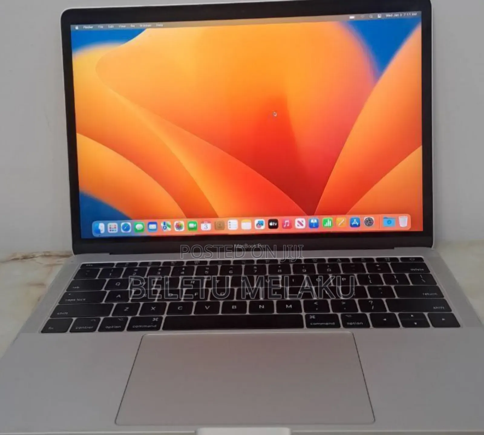 New Laptop Apple MacBook Pro 2017 8GB Intel Core I5 SSD 128GB