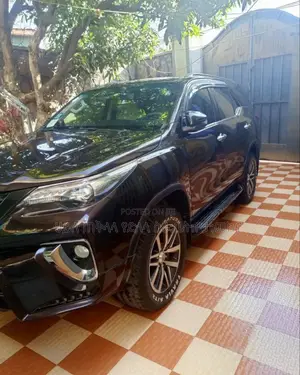 Toyota Fortuner 2018 Gray