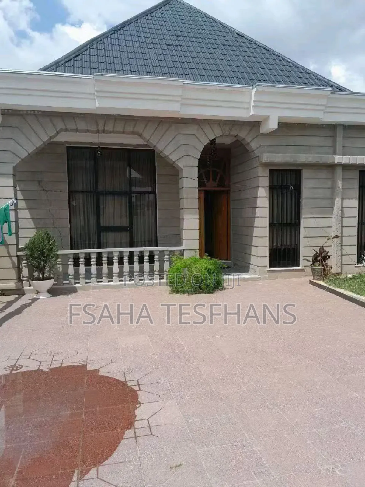 5bdrm Villa in House, Yeka for rent