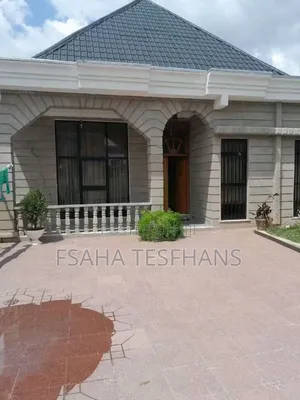 5bdrm Villa in House, Yeka for rent