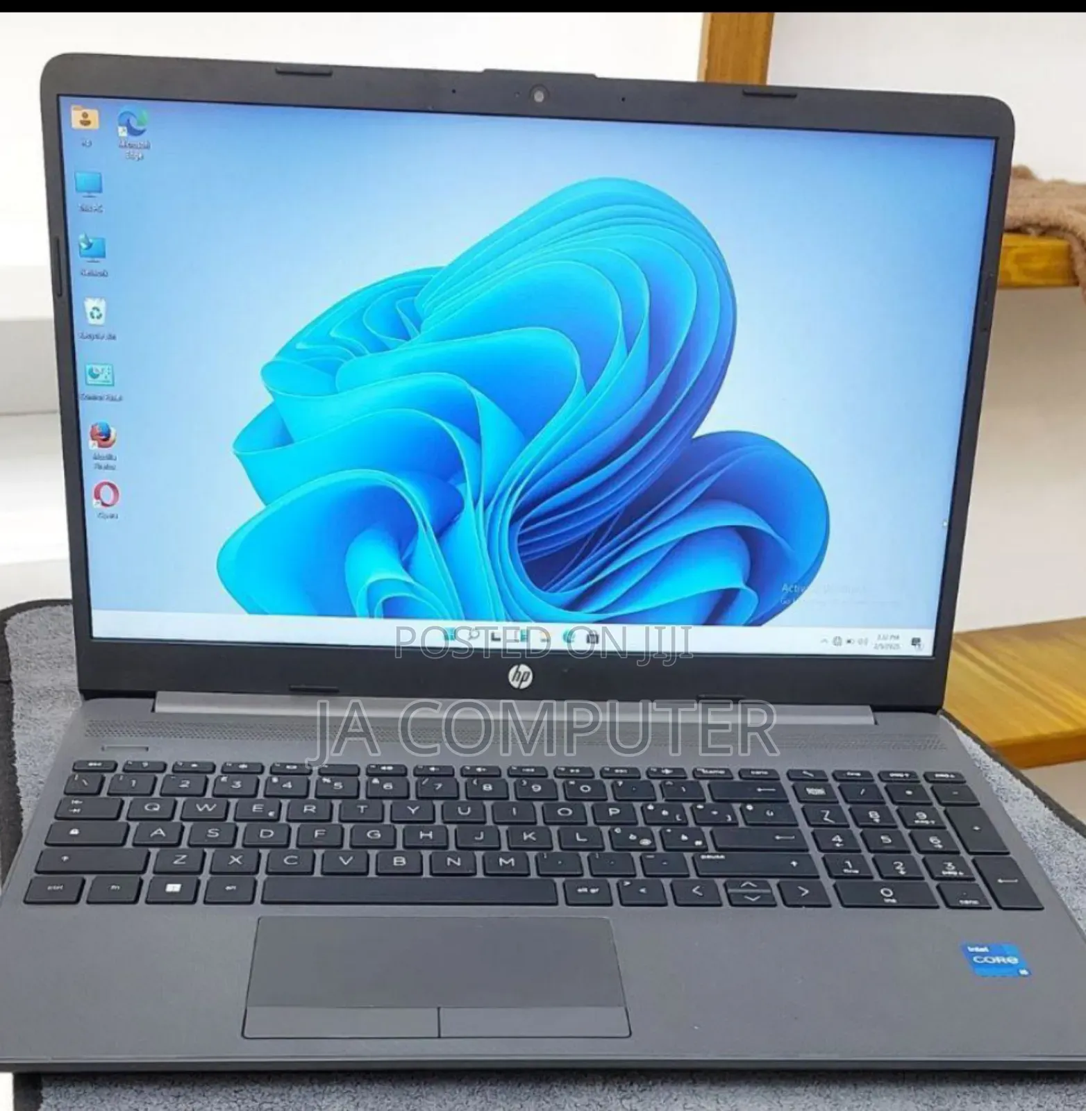 New Laptop HP Stream Notebook 16GB Intel Core I5 HDD 1T