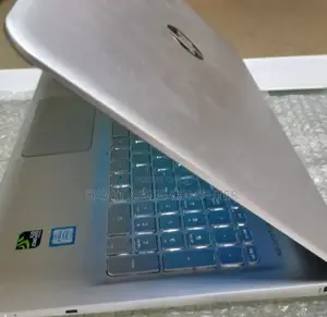 New Laptop HP Envy X360 8GB Intel Core I5 SSD 512GB