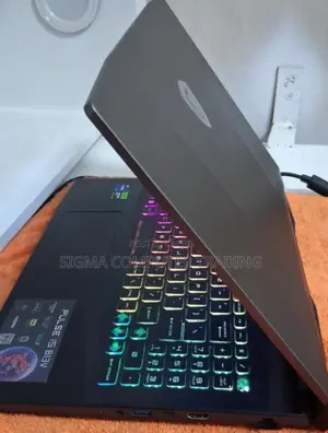 New Laptop MSI Pulse GL66 16GB Intel Core I9 SSD 1T