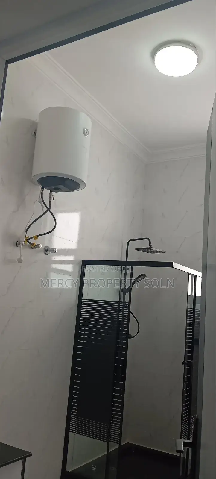 Furnished 5bdrm Villa in Bole for sale