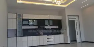 Furnished 5bdrm Villa in Bole for sale