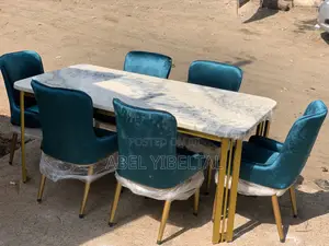 ኢፖክሲ የሆኑ ውበት እና ጥራትን በአንድ ላይ የያዙ ባለ ስድስት መቀመጫ የመመገቢያ ጠረጼዛ