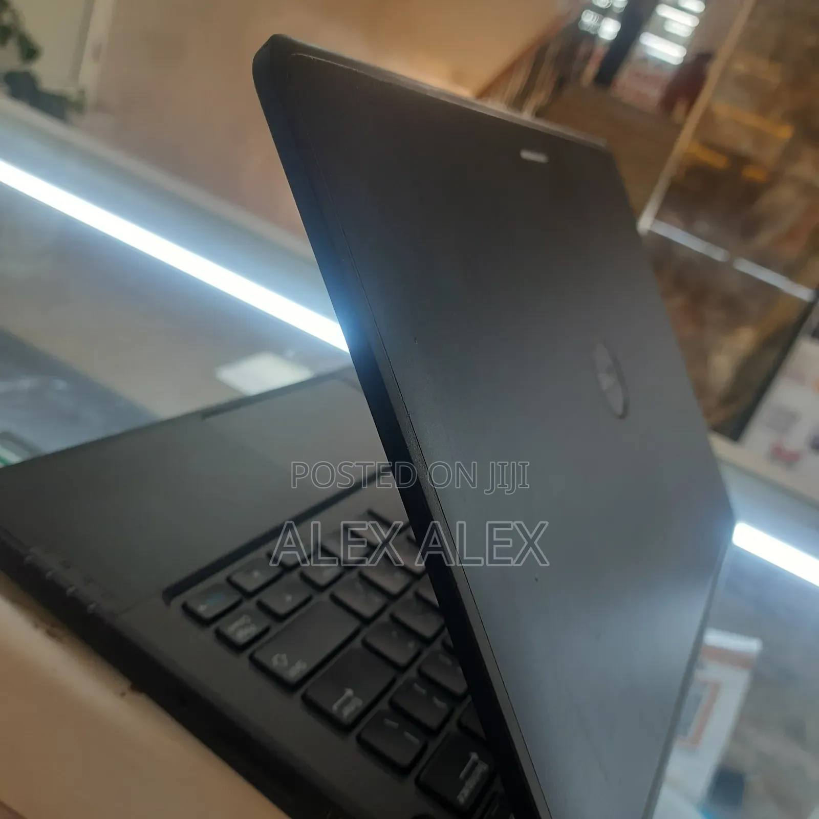 New Laptop Dell XPS 15 4GB Intel Core 2 Quad HDD+SSD 500GB