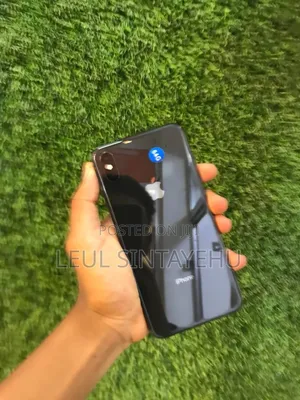 New Apple iPhone XS Max 64 GB Black
