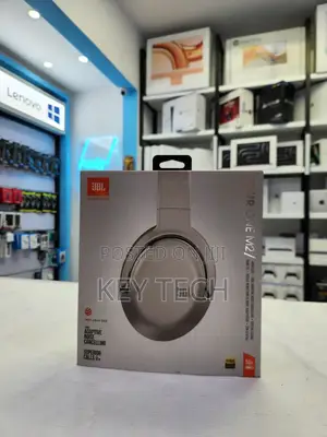 Photo - JBL Tour One M2