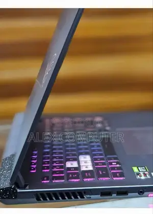 New Laptop Asus ROG Strix G15 16GB AMD Ryzen 9 SSD 512GB