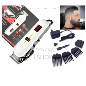 Photo - **Rechargeable Clipper With Battery Percentage Display**