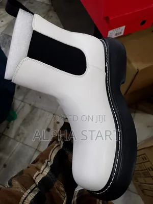 Chelise Boots White Smooth for You