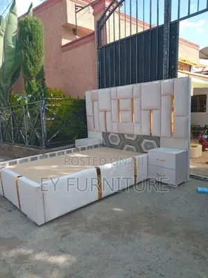 ዘመንኛ አልጋ ባለ ጋንች