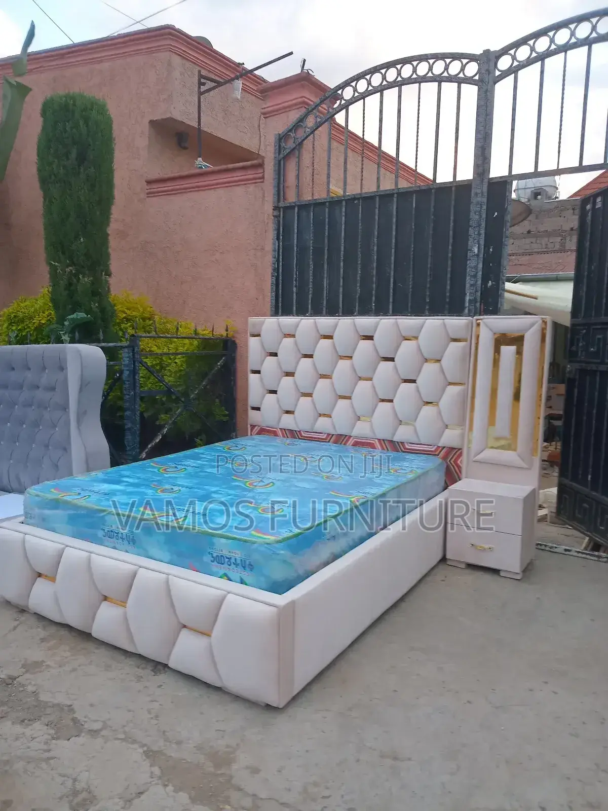 Beds Alga አልጋ