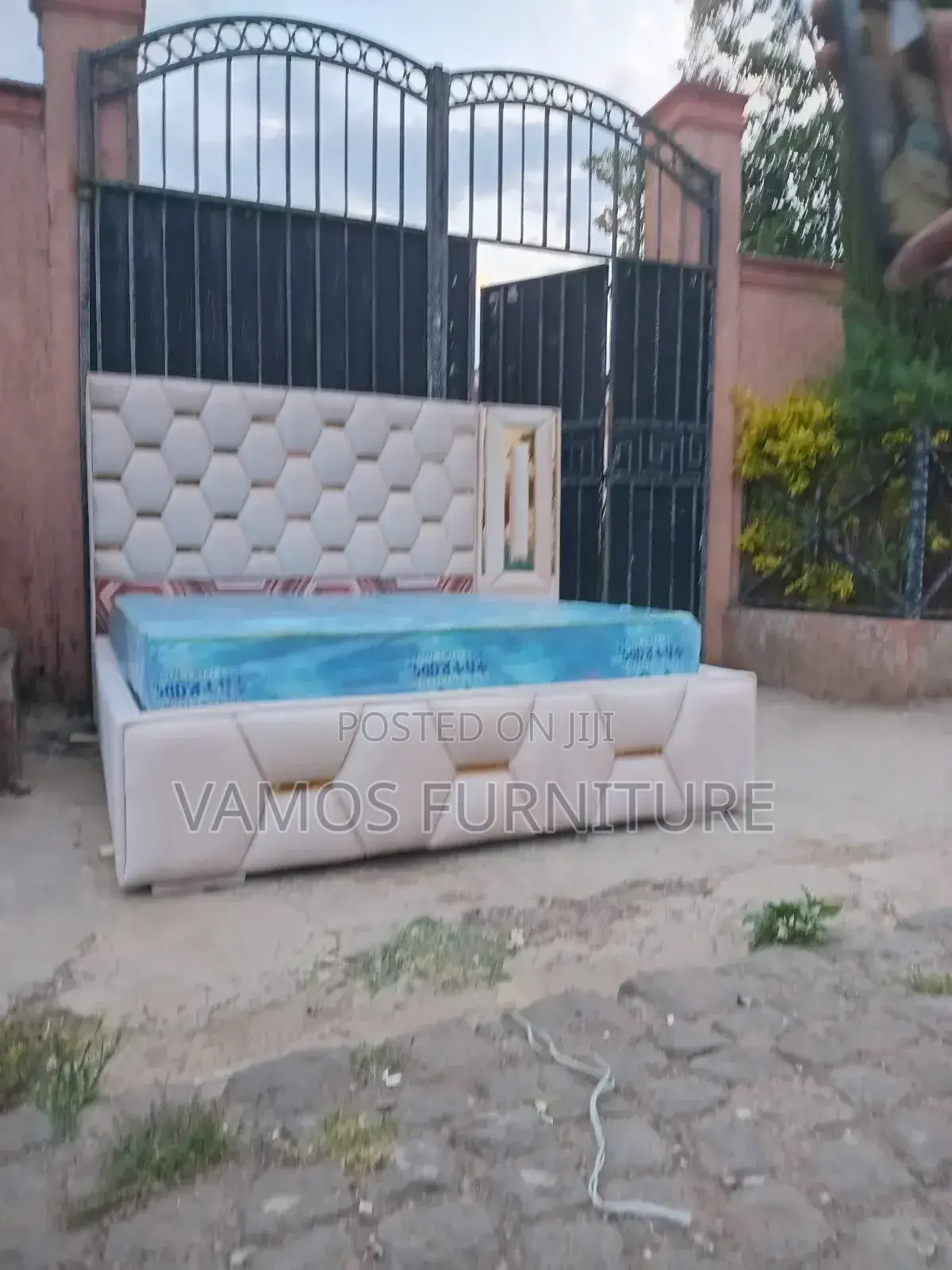 Beds Alga አልጋ
