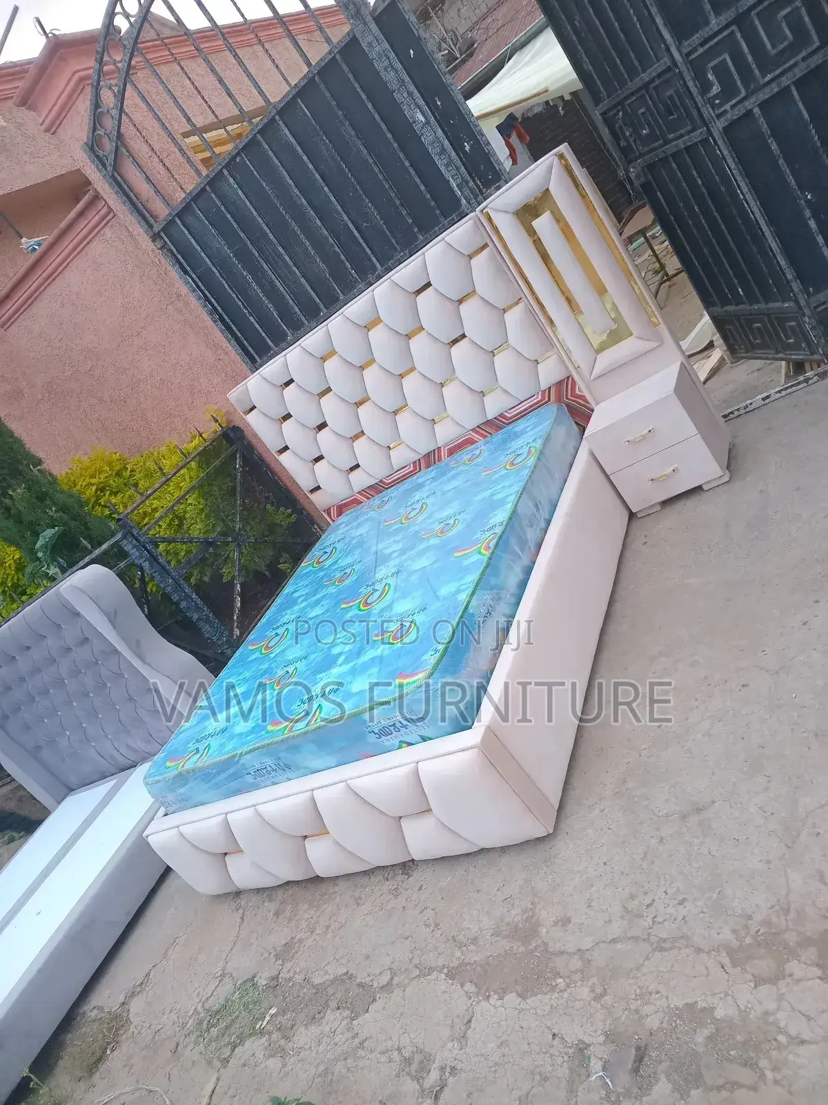 Beds Alga አልጋ