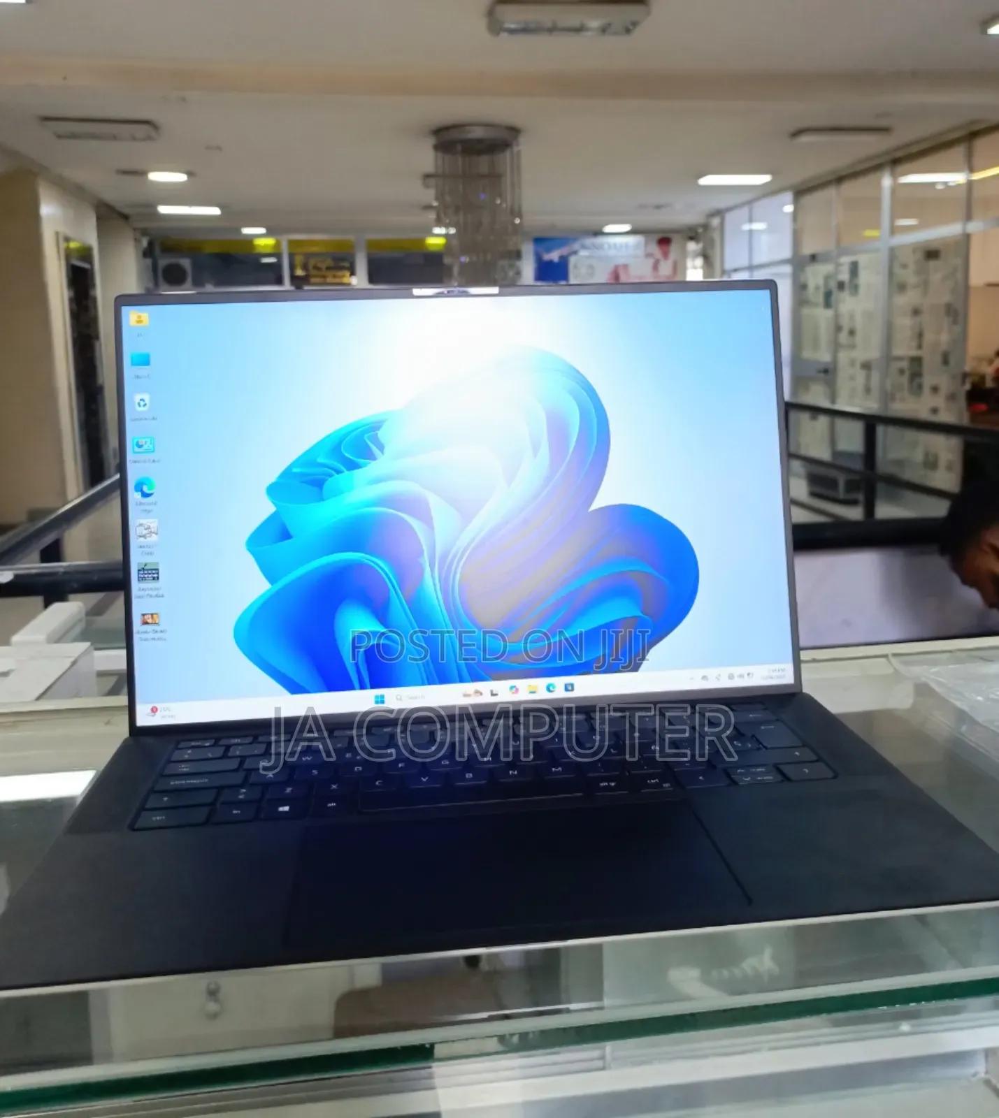 New Laptop Dell XPS 15 16GB Intel Core I7 SSD 1T