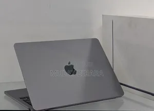 New Laptop Apple MacBook Air 2024 M3 13-Inch 16GB Apple M3 SSD 256GB