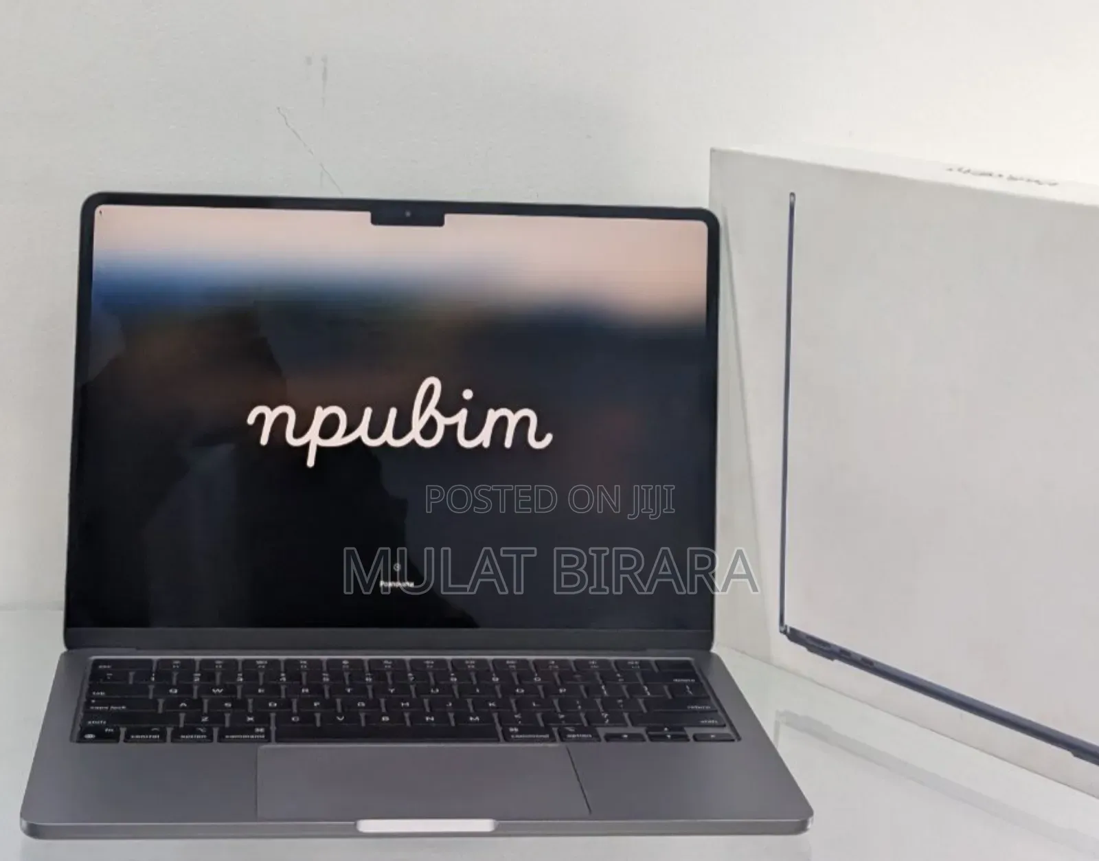 New Laptop Apple MacBook Air 2024 M3 13-Inch 16GB Apple M3 SSD 256GB