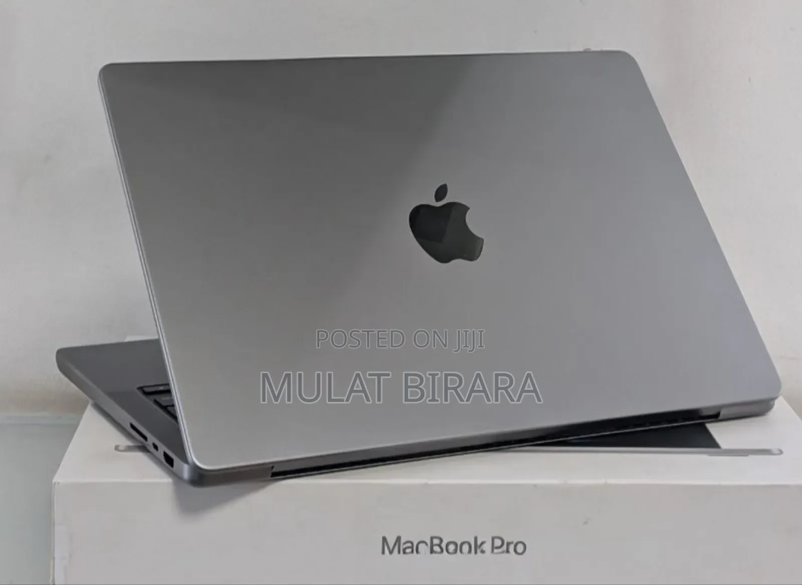 New Apple MacBook Pro 2023 M2 Max 14-Inch 16GB Apple M2 SSD 512GB