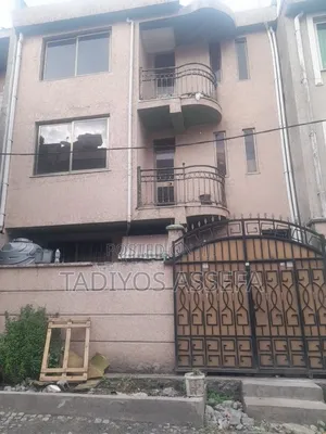 5bdrm Villa in Akaky Kaliti for rent
