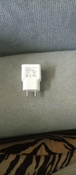 Photo - Original Samsung Charger Adapter
