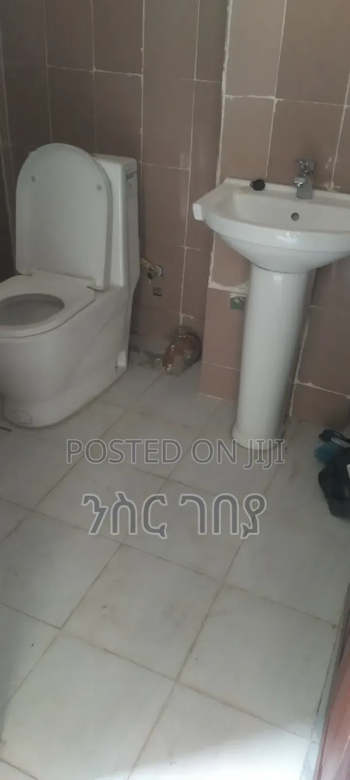 Furnished 1bdrm Condo in Ayat 49, 40/60, Yeka for rent