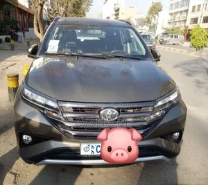 Photo - Toyota Rush 2022 Brown