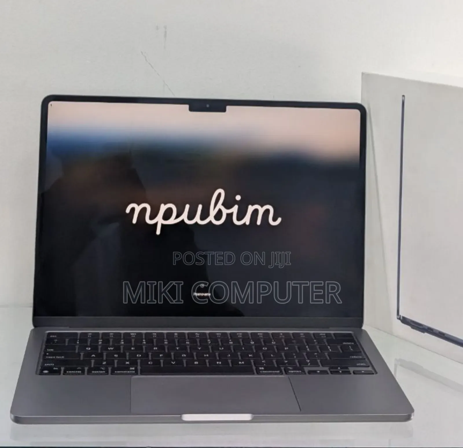 New Laptop Apple MacBook Pro 2023 M3 14-Inch 16GB Intel SSD 256GB