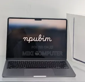 New Laptop Apple MacBook Pro 2023 M3 14-Inch 16GB Intel SSD 256GB