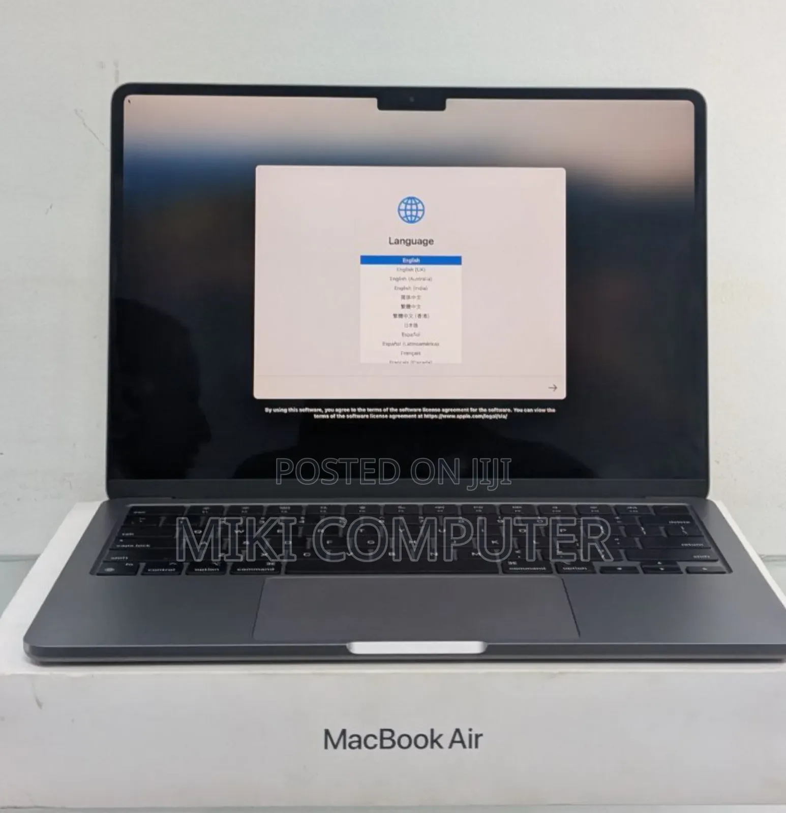 New Laptop Apple MacBook Pro 2023 M3 14-Inch 16GB Intel SSD 256GB