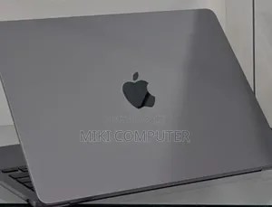 New Laptop Apple MacBook Pro 2024 M4 Pro 14-Inch 24GB Intel SSD 512GB