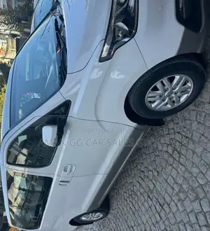 Hyundai H1 2021 White