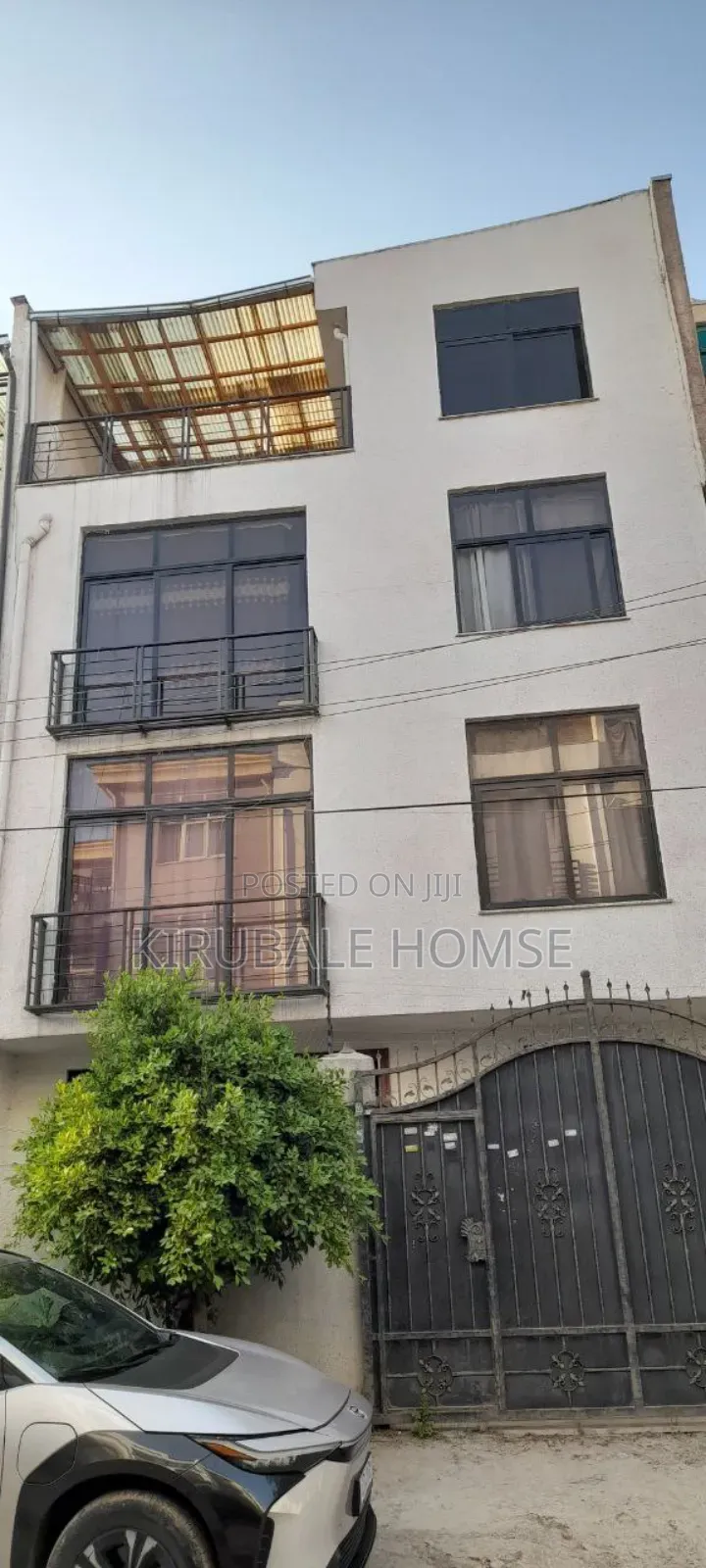 5bdrm Villa in Bole for sale