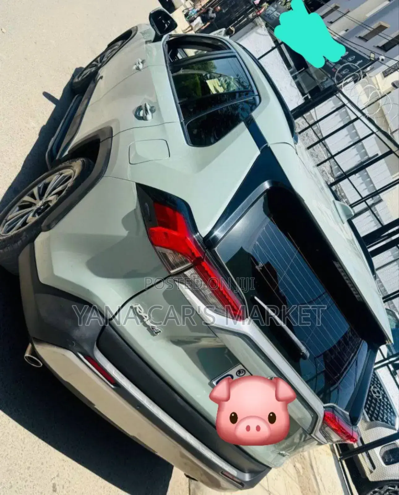 Toyota RAV4 2022 Green