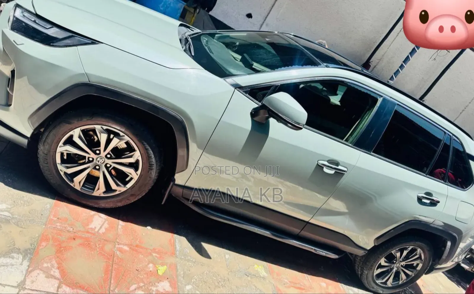 Toyota RAV4 2022 Green