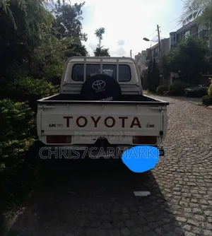 Toyota Land Cruiser 4.5 V8 TD 2018 White