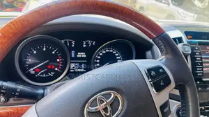 Toyota Land Cruiser 4.5 V8 VXR 2014 Silver