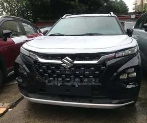 Photo - New Suzuki Fronx 2024 Gray