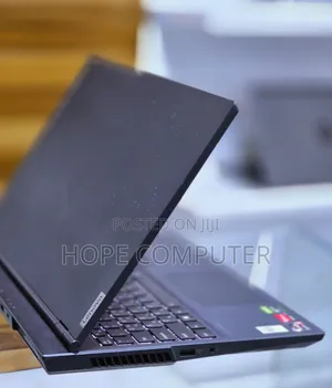 New Laptop Lenovo Legion 5 16GB AMD Ryzen 7 SSD 256GB