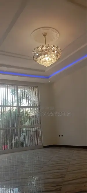 Furnished 6bdrm Villa in Bole for sale